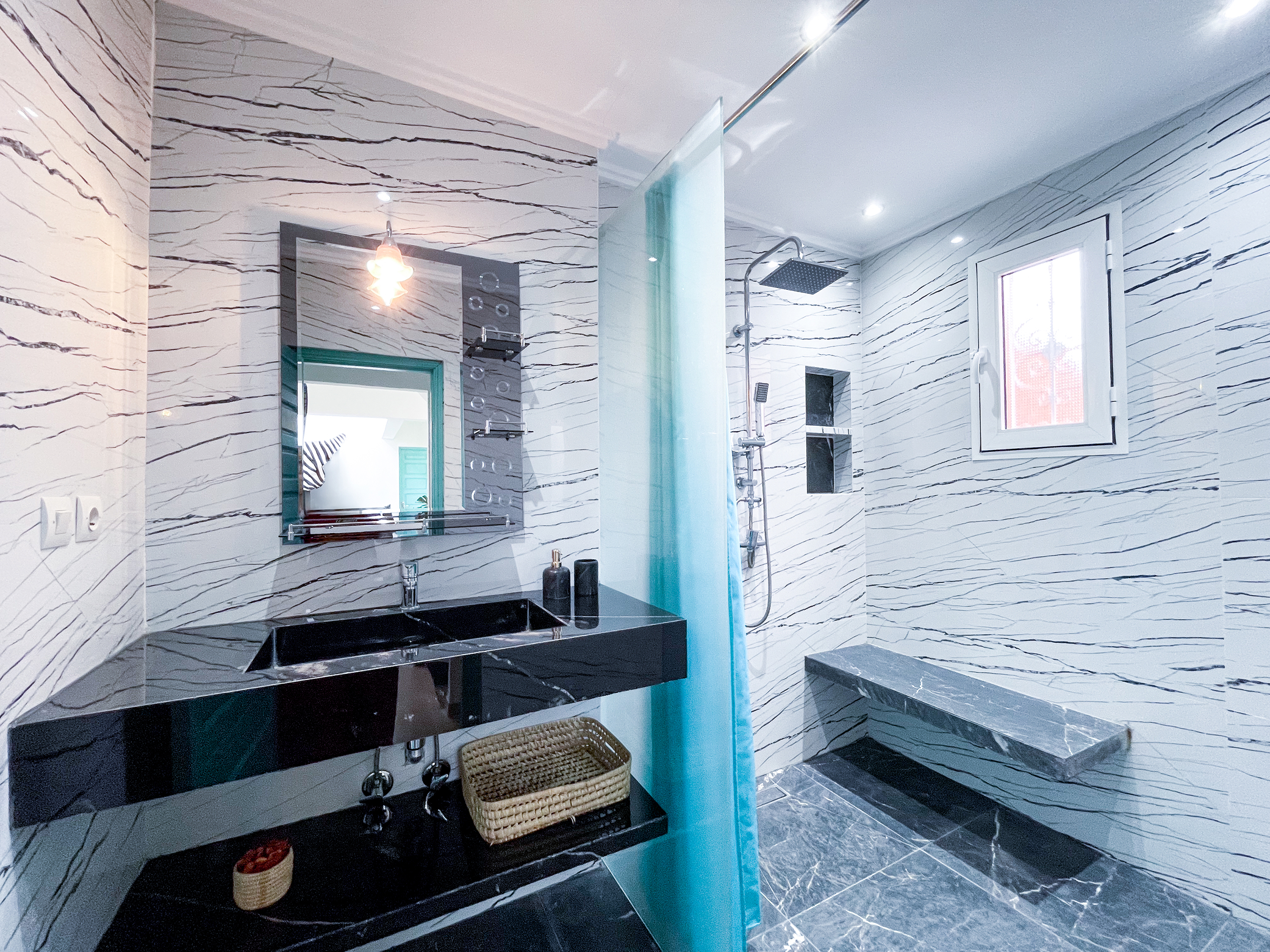 Dar Bassidi marble bathroom